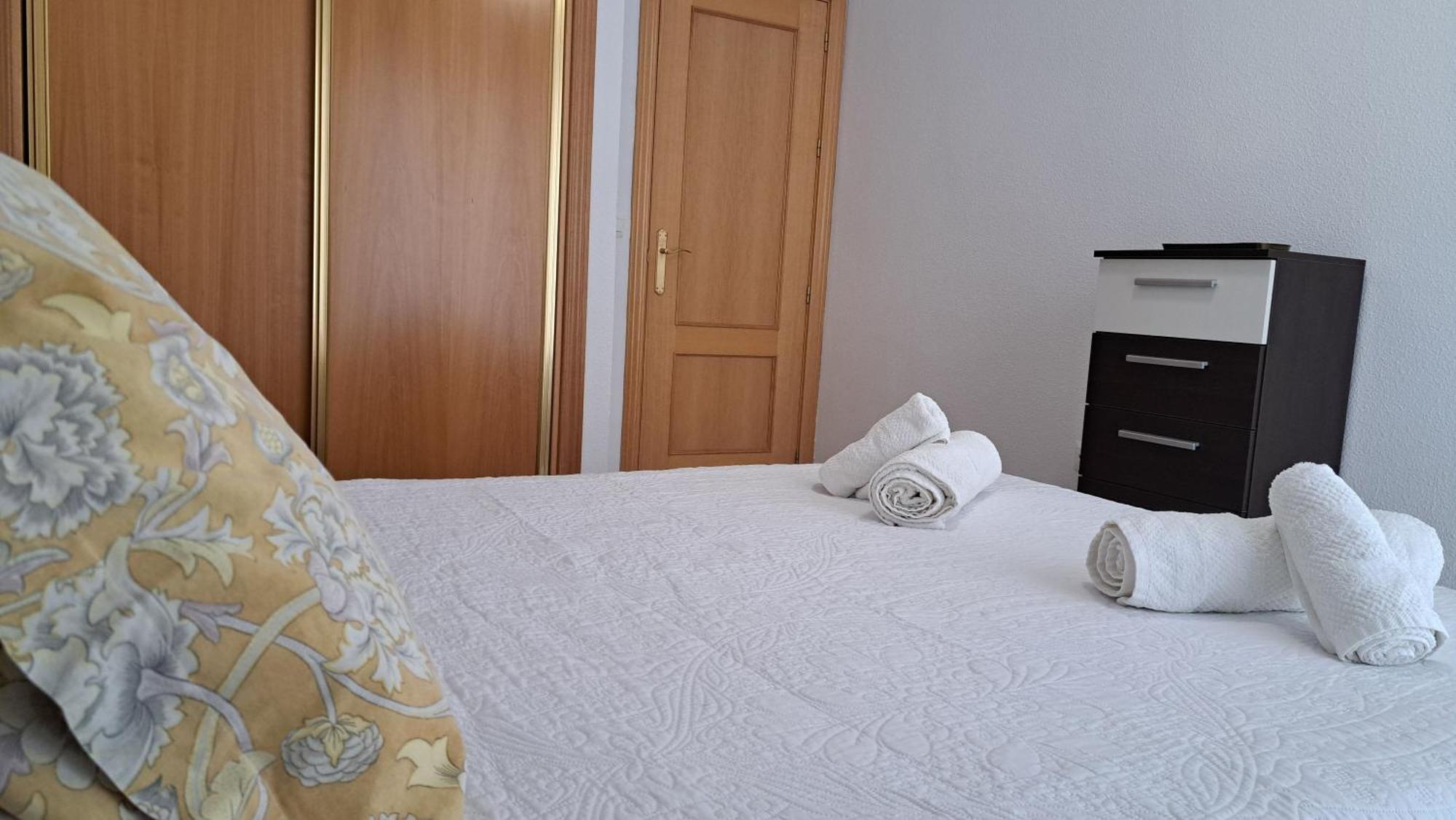 Apartamentos Maria Cristina Con Parking Gratis Cordoba Dış mekan fotoğraf