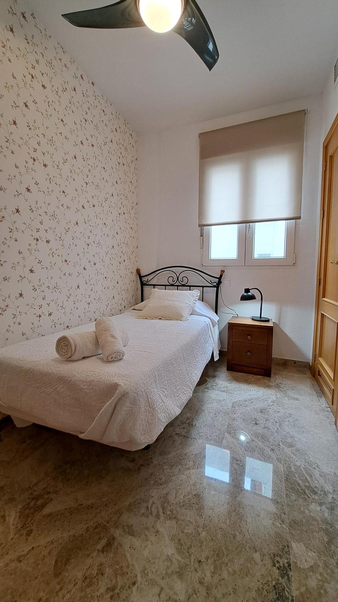 Apartamentos Maria Cristina Con Parking Gratis Cordoba Dış mekan fotoğraf
